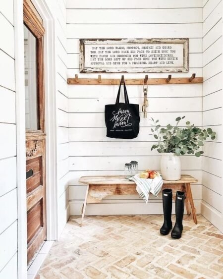 Ideas For Decorating the Entryway Floor
