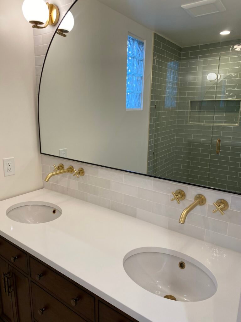 Bathroom Vanity Remodeling Contractor 