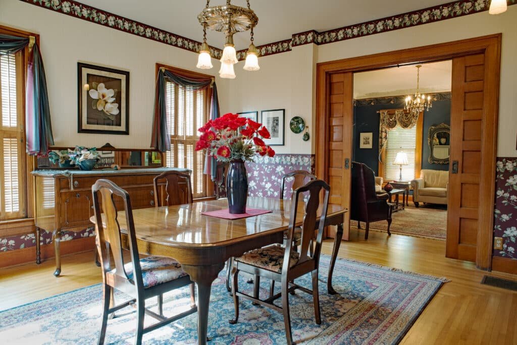 Victorian dining room pocket doors Victorian dining room pocket doors