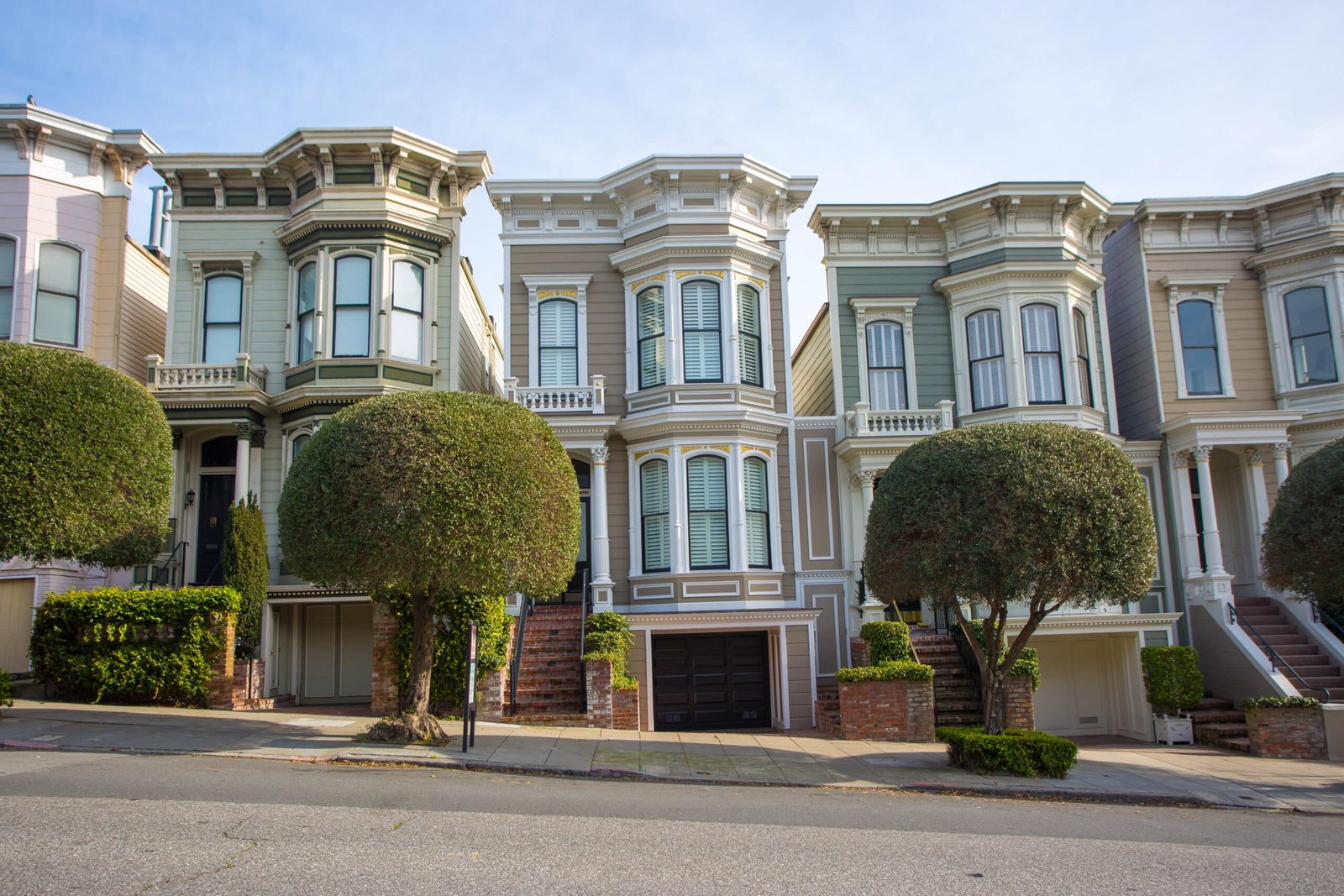 Victorian Houses In San Francisco With Bay Windows