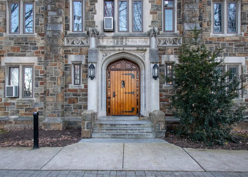 Stone,Building,With,Arched,Wooden,Door,At,Lehigh,University