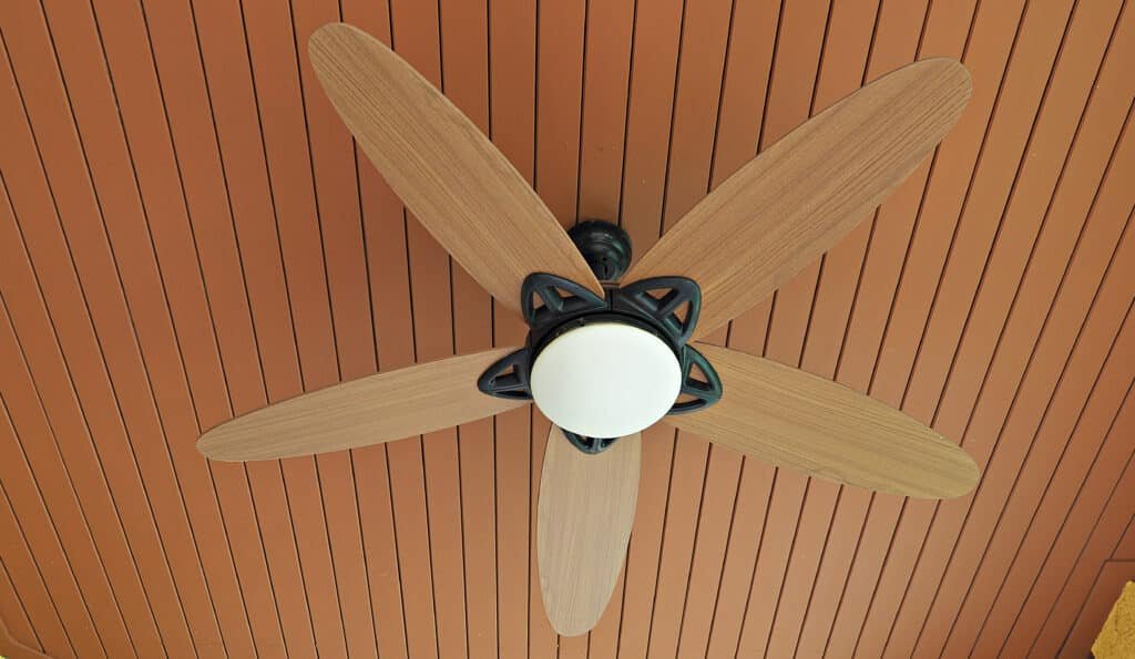 Electric wooden ceiling fan with light hanging