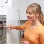 Install a microwave in a modern kitchen 1200x797 1