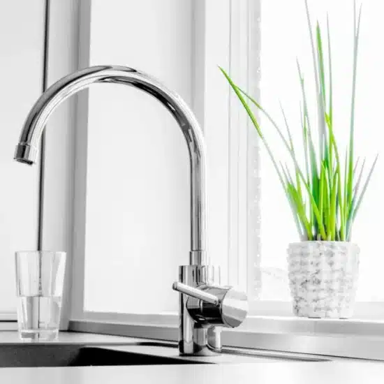 Kitchen Faucet in Chrome 1200x800 1