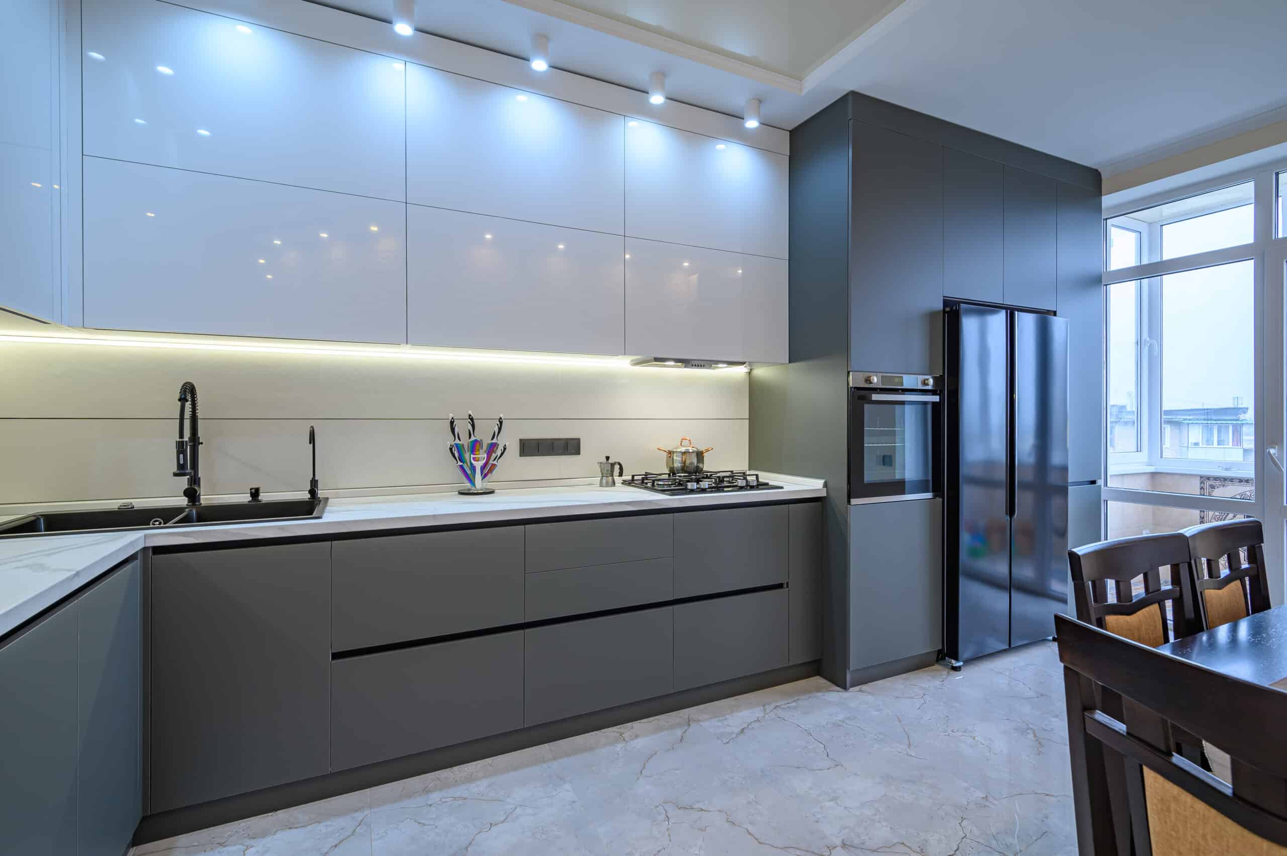 Modern Style Thermofoil Cabinet Doors 