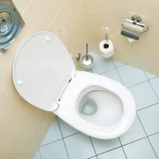 Overflowing Toilet 1200x797 1