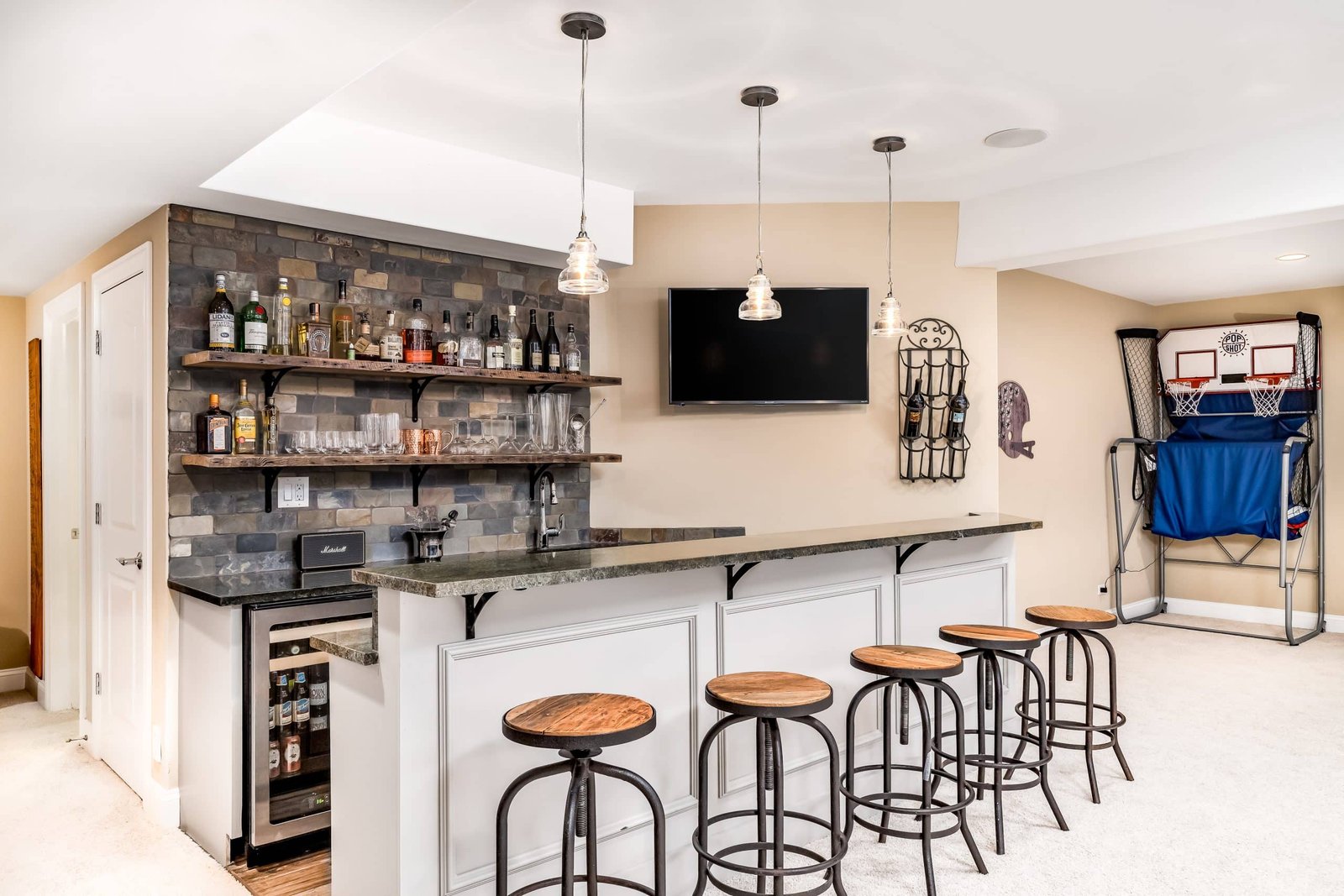 A basement bar / man cave A basement bar / man cave
