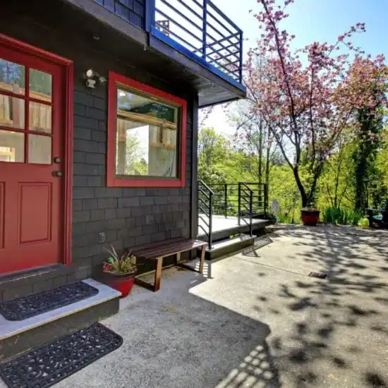 Right Exterior Door Threshold 1200x800 1