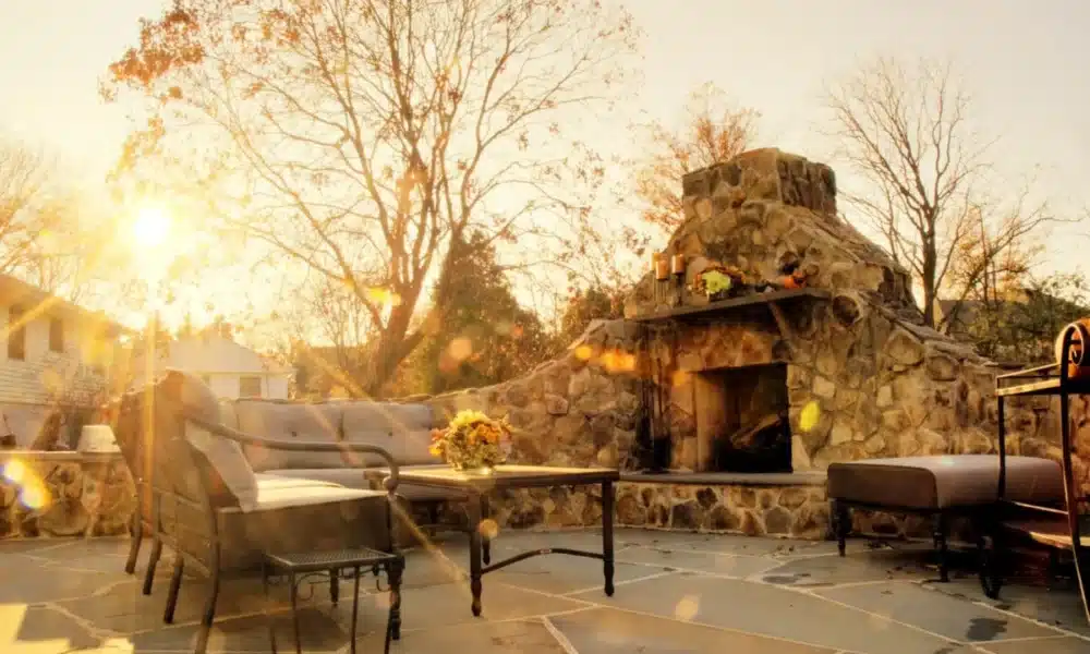 Timeless Beauty Flagstone Patios 1200x797 1