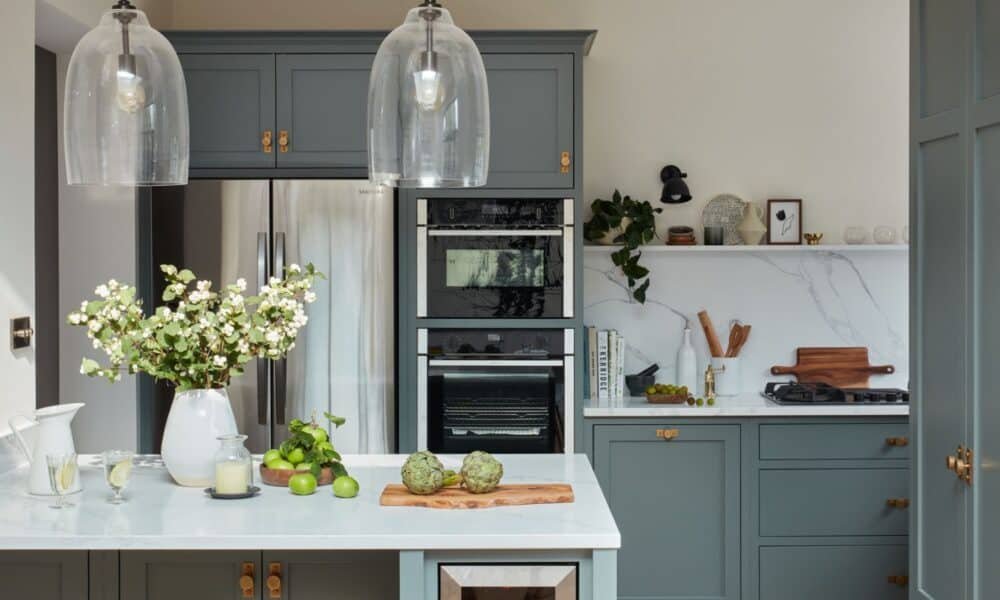 Under counter microwave