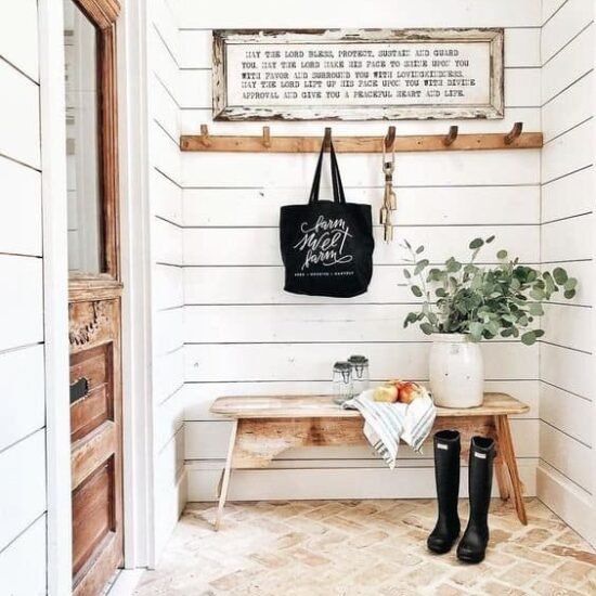 Ideas For Decorating the Entryway Floor 1